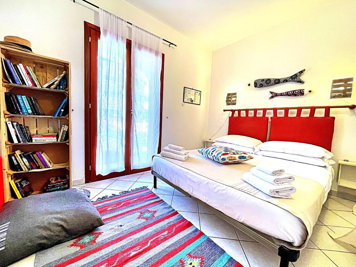 Casa Quasimodo, Con Patio E Giardino Privato Lejlighed Olbia Eksteriør billede
