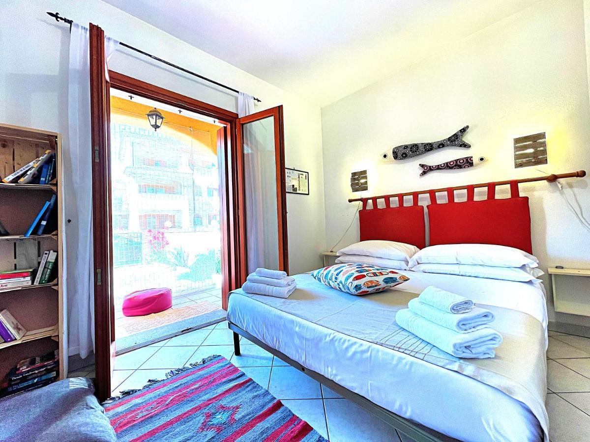 Casa Quasimodo, Con Patio E Giardino Privato Lejlighed Olbia Eksteriør billede